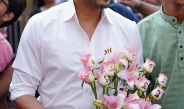 अभिनेता श्रेयस तलपड़े ने पोस्टर बॉयज 2 का पोस्टर लॉन्च किया