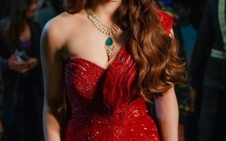 क्या हैं उर्वशी रौतेला के तीन राज़